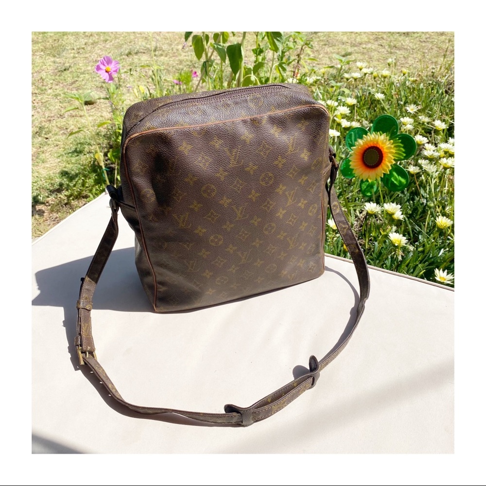 LOUIS VUITTON Marceau GM Crossbody